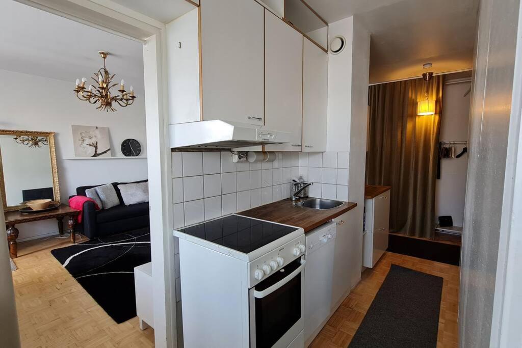Scandinavian 2-Rooms Apartment City Center ヘルシンキ エクステリア 写真